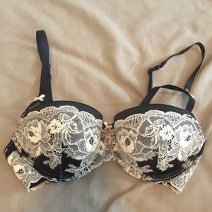 VS Dream Angels Balconet bra new without tags, size 32D